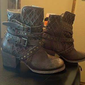 Freebird size 9 booties